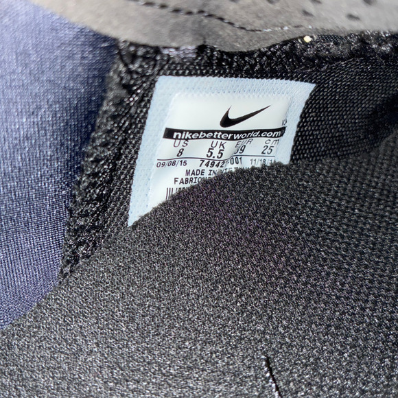 NIKE Women's 8 Black White Free Cross Compete Fitness Shoes Run Athletic LB4-6 - Picture 6 of 6